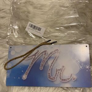 Mr hanger for wedding chair